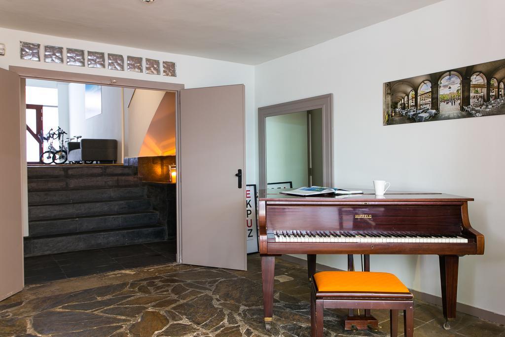 4 Rooms Barcelona Exterior photo