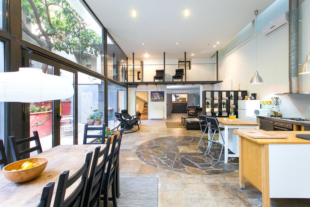 4 Rooms Barcelona Exterior photo